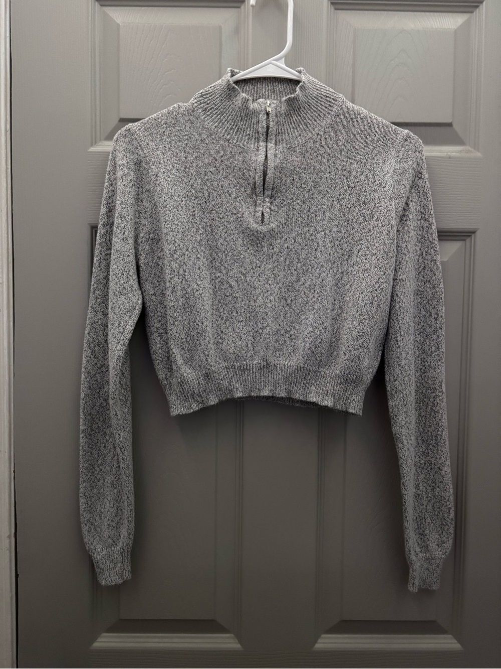 Brandy Melville Heather Grey Mock Neck Half-Zip Cropped Sweater